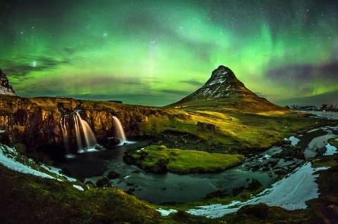 جبل كيركجوفيل في آيسلندا