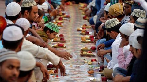 رمضان والمجتمع