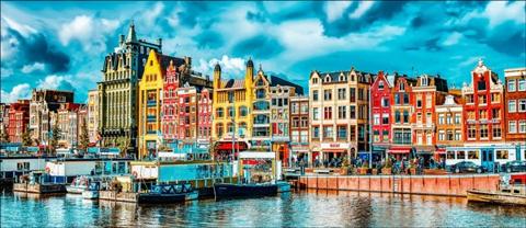 مدينة أمستردام في هولندا